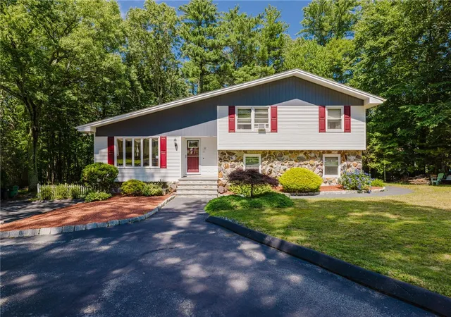 Photo 1 of Single family home for sale at 22 Oakview Ter, North Scituate, RI 02857 | MLS# 1416532 | Listing updated on 2026-07-26