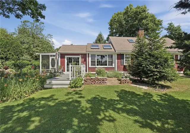 Homes for sale in Little Compton, RI | 27 Crandall Rd, Little Compton, RI 02837 | MLS# 1416524