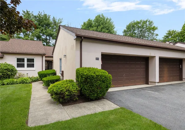 Homes for sale in Cumberland, RI | 2970 Mendon Rd #177, Cumberland, RI 02864 | MLS# 1416545