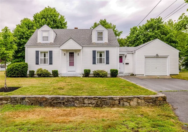 Homes for sale in Barrington, RI | 118 Foote St, Barrington, RI 02806 | MLS# 1416562