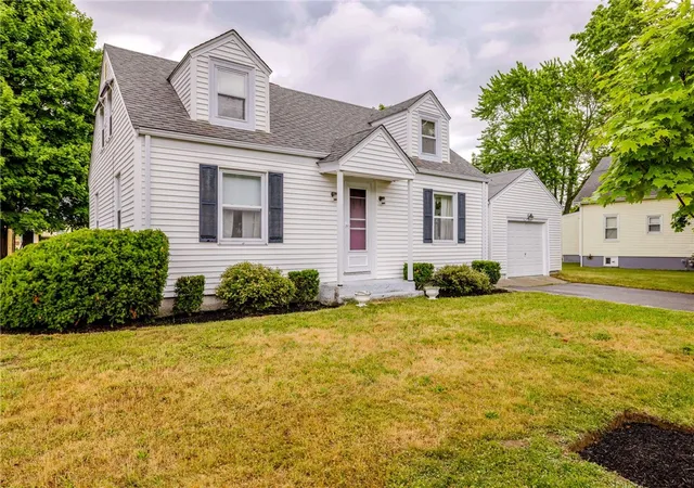 Homes for sale in Barrington, RI | 118 Foote St, Barrington, RI 02806 | MLS# 1416562