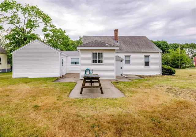 Homes for sale in Barrington, RI | 118 Foote St, Barrington, RI 02806 | MLS# 1416562