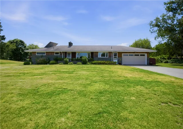 Homes for sale in Little Compton, RI | 25 Westport Harbor Rd, Little Compton, RI 02837 | MLS# 1416461
