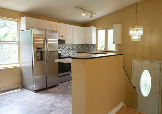 Photo 4 of Sale Pending at 10 Scott Ct, Warren, RI 02885 | MLS# 1416567 | Listing updated on 2026-07-27