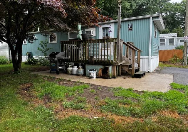 Homes for sale in Burrillville, RI | 23 Woodridge Dr, Burrillville, RI 02839 | MLS# 1416588