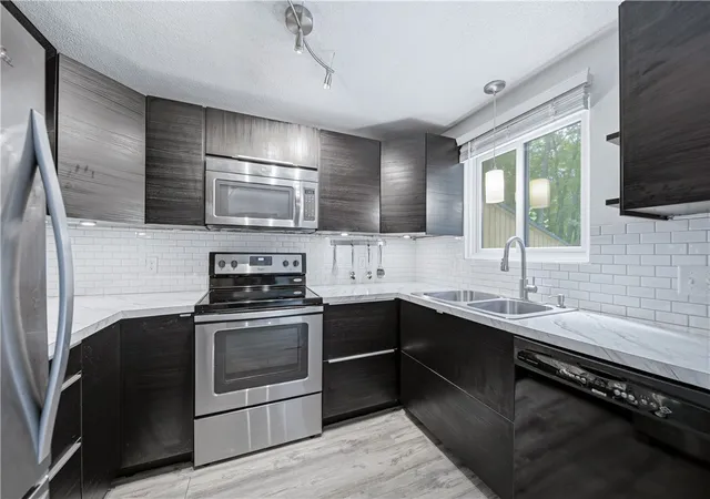 Photo 5 of Sale Pending at 1 Grouse Trl #B, Smithfield, RI 02917 | MLS# 1416027 | Listing updated on 2026-08-27