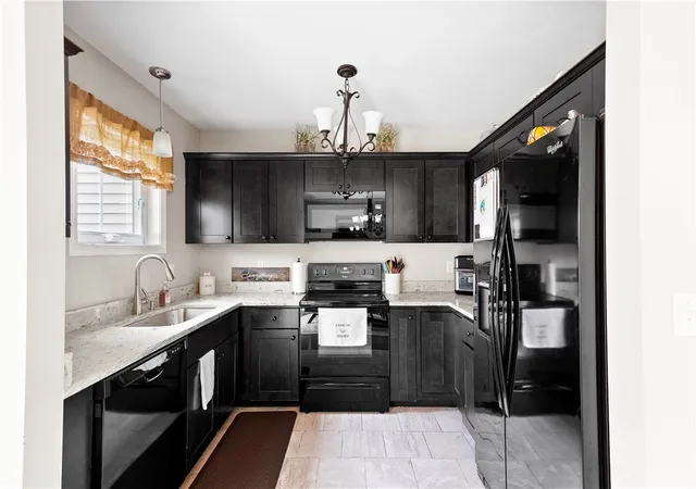 3rd image of 1 Jupiter Ln #C, Richmond, RI 02898 | MLS# 1414263