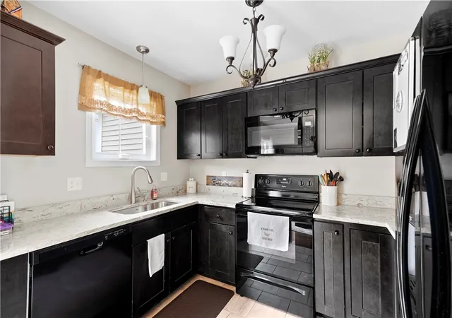 4th image of 1 Jupiter Ln #C, Richmond, RI 02898 | MLS# 1414263