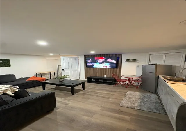 3rd image of 156 Bridgham St, Providence, RI 02909 | MLS# 1416382