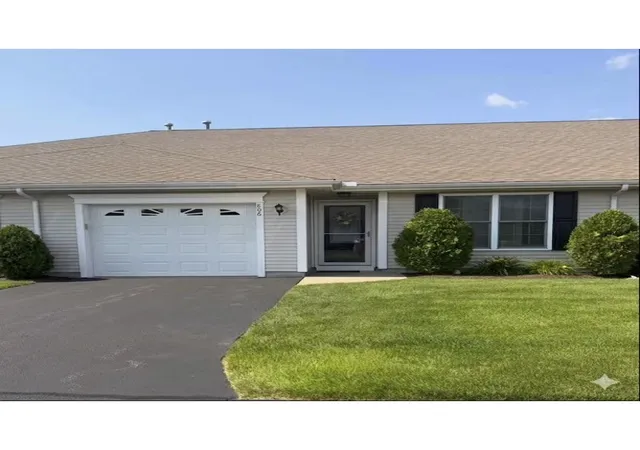 Homes for sale in Coventry, RI | 806 Village Green Cir, Coventry, RI 02816 | MLS# 1416662