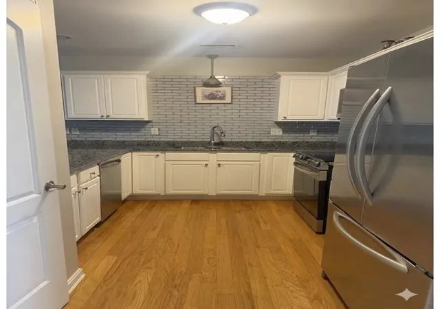 Homes for sale in Coventry, RI | 806 Village Green Cir, Coventry, RI 02816 | MLS# 1416662