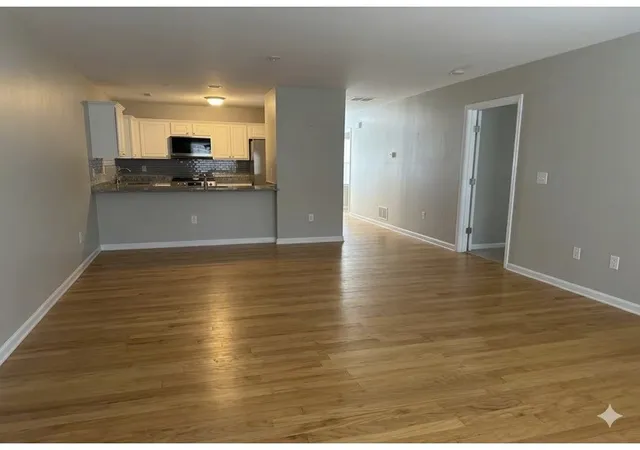 Homes for sale in Coventry, RI | 806 Village Green Cir, Coventry, RI 02816 | MLS# 1416662