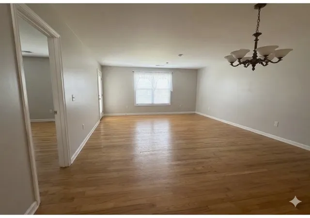 Homes for sale in Coventry, RI | 806 Village Green Cir, Coventry, RI 02816 | MLS# 1416662