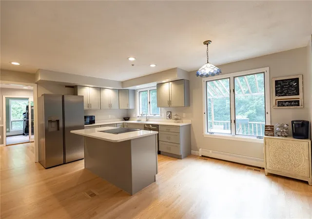 Photo 3 of Single family home for sale at 20 Lincoln Dr, North Smithfield, RI 02896 | MLS# 1416661 | Listing updated on 2026-08-24