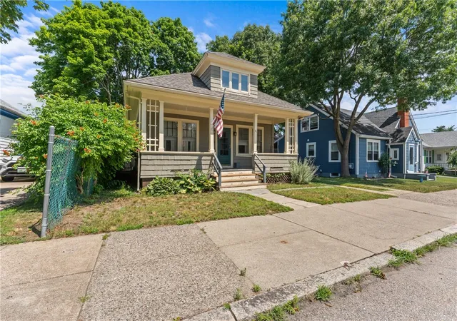 4th image of 61 Nathanael Ave, Pawtucket, RI 02860 | MLS# 1416194