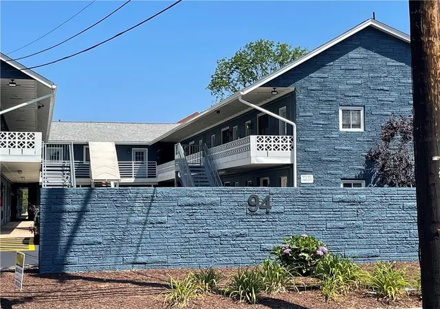 Homes for sale in West Warwick, RI | 94 Cowesett Ave #3, West Warwick, RI 02893 | MLS# 1416682