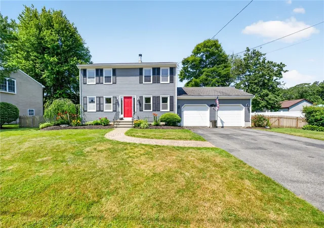 Homes for sale in Bristol, RI | 21 Sefton Dr, Bristol, RI 02809 | MLS# 1416657