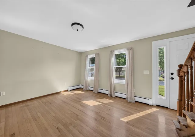 Homes for sale in Bristol, RI | 21 Sefton Dr, Bristol, RI 02809 | MLS# 1416657