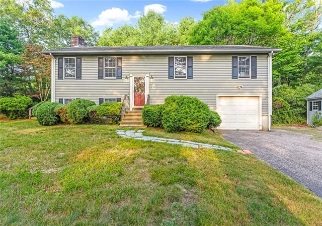 Photo 1 of Single family home for sale at 590 Shannock Rd, Wakefield, RI 02879 | MLS# 1416335 | Listing updated on 2026-08-23
