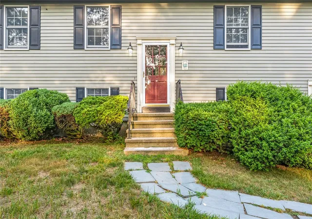 Photo 3 of Single family home for sale at 590 Shannock Rd, Wakefield, RI 02879 | MLS# 1416335 | Listing updated on 2026-08-23