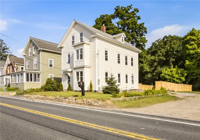 Homes for sale in Burrillville, RI | 370 Pascoag Main St, Burrillville, RI 02859 | MLS# 1416478