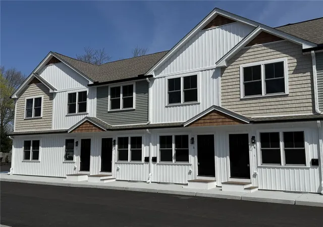 Photo 3 of Sale Pending at 2907 Post Rd #6, Warwick, RI 02886 | MLS# 1416758 | Listing updated on 2026-07-20