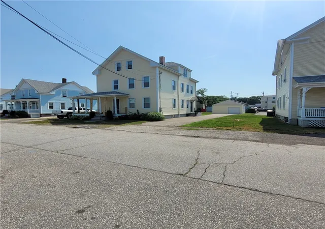 2nd image of 78 Blackburn St, Warwick, RI 02886 | MLS# 1416660
