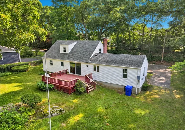 Homes for sale in North Providence, RI | 380 Angel Rd, North Providence, RI 02904 | MLS# 1416768