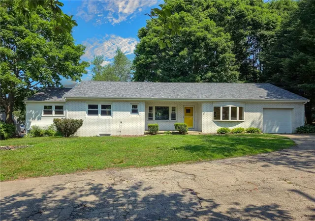 Homes for sale in Middletown, RI | 278 Green End Ave, Middletown, RI 02842 | MLS# 1416772