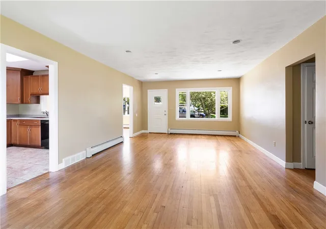 Homes for sale in Middletown, RI | 278 Green End Ave, Middletown, RI 02842 | MLS# 1416772