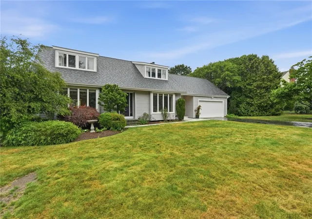 Homes for sale in Bristol, RI | 20 Sherman Ave, Bristol, RI 02809 | MLS# 1416568