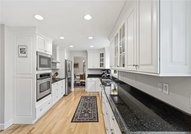 Homes for sale in Bristol, RI | 20 Sherman Ave, Bristol, RI 02809 | MLS# 1416568