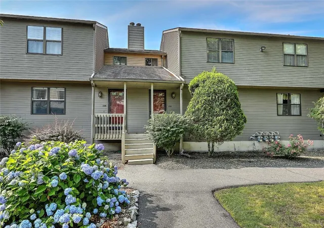 2nd image of 2705 Pinewood Dr, Smithfield, RI 02917 | MLS# 1416793
