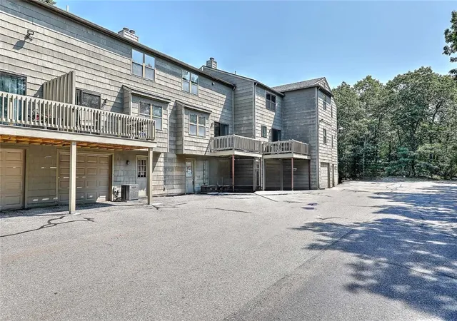 35th image of 2705 Pinewood Dr, Smithfield, RI 02917 | MLS# 1416793
