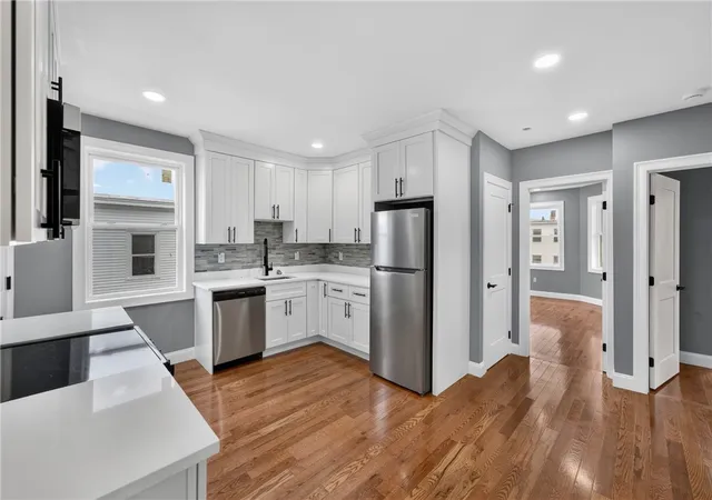 1st image of 100 Knight St #5, Providence, RI 02909 | MLS# 1416766