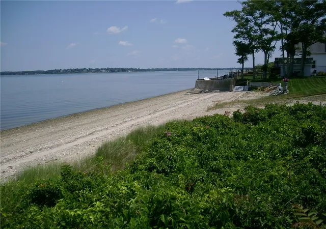 7th image of 300 Shawomet Ave, Warwick, RI 02889 | MLS# 1416892