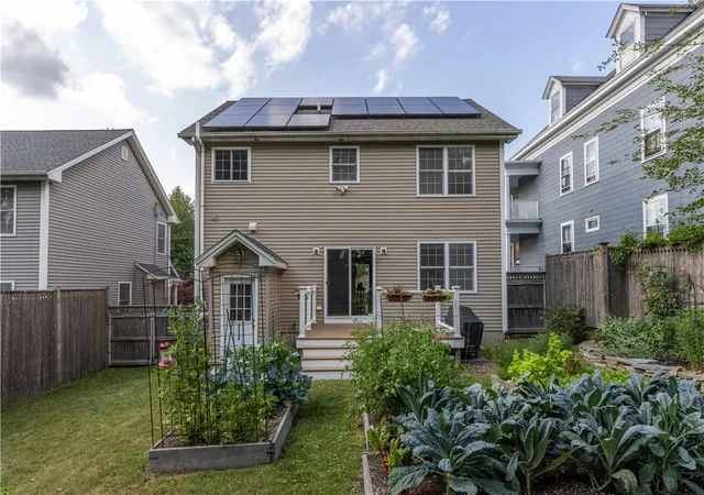 Homes for sale in Providence, RI | 155 Pleasant St, Providence, RI 02906 | MLS# 1416860