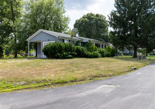 Homes for sale in Smithfield, RI | 12 Cypress Dr, Smithfield, RI 02828 | MLS# 1416795