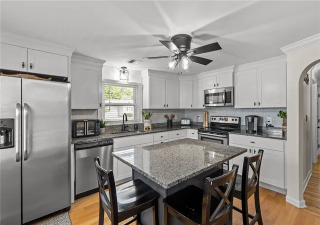 Homes for sale in Cumberland, RI | 33 Fairhaven Rd, Cumberland, RI 02864 | MLS# 1416861