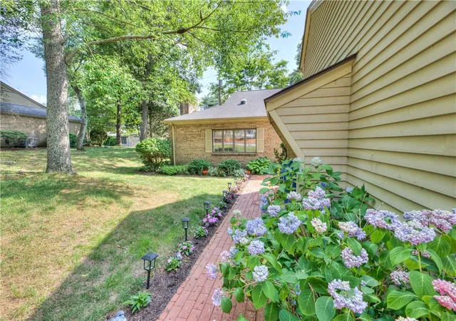 5th image of 123 Pine Glen Dr, East Greenwich, RI 02818 | MLS# 1416849