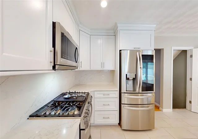 Homes for sale in Coventry, RI | 10 Kiley Wy, Coventry, RI 02816 | MLS# 1416694