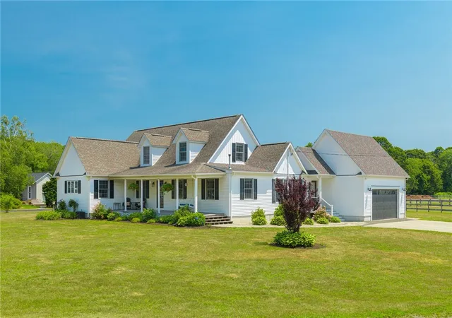 Homes for sale in Barrington, RI | 98 George St, Barrington, RI 02806 | MLS# 1416837