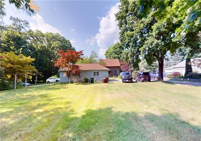 Homes for sale in Coventry, RI | 25 Phillip St, Coventry, RI 02816 | MLS# 1416951