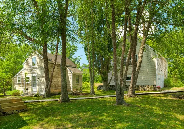 Homes for sale in Little Compton, RI | 60 Snell Rd, Little Compton, RI 02837 | MLS# 1416912