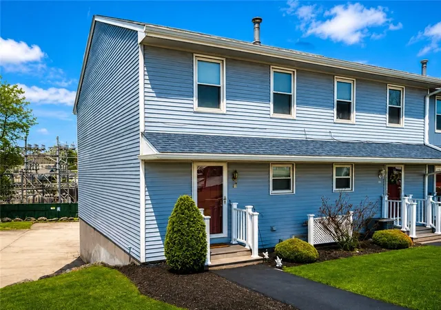 1st image of 4 Smithfield Rd #18, North Providence, RI 02904 | MLS# 1412401