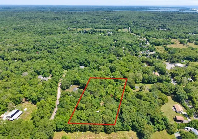 Homes for sale in Little Compton, RI | 99 Pottersville Rd, Little Compton, RI 02837 | MLS# 1416393