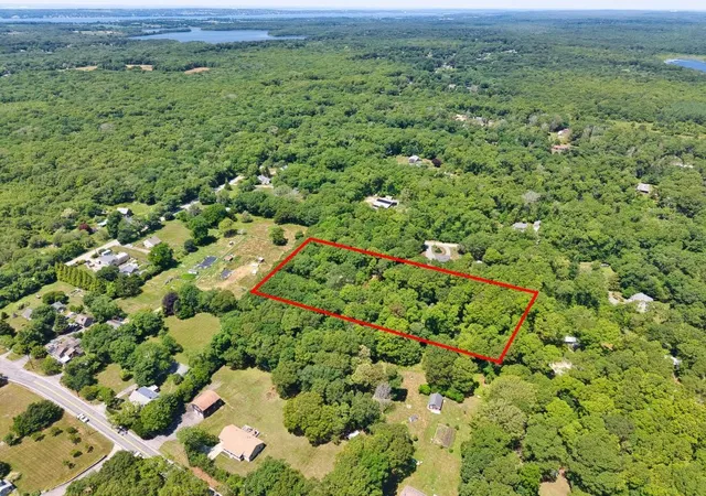 Homes for sale in Little Compton, RI | 99 Pottersville Rd, Little Compton, RI 02837 | MLS# 1416393