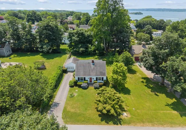 Homes for sale in Tiverton, RI | 83 South Ave, Tiverton, RI 02878 | MLS# 1416452