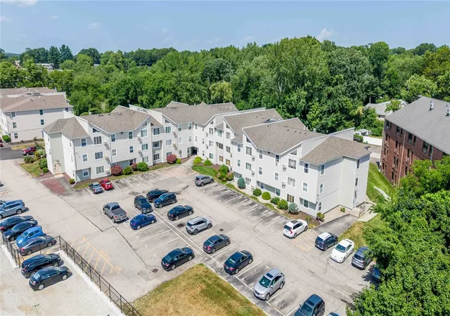 Homes for sale in North Providence, RI | 200 Woodlawn Ave #203, North Providence, RI 02904 | MLS# 1416963