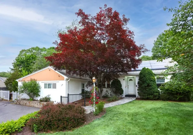 Photo 1 of Sale Pending at 29 Dean Ave, Johnston, RI 02919 | MLS# 1416975 | Listing updated on 2026-08-11